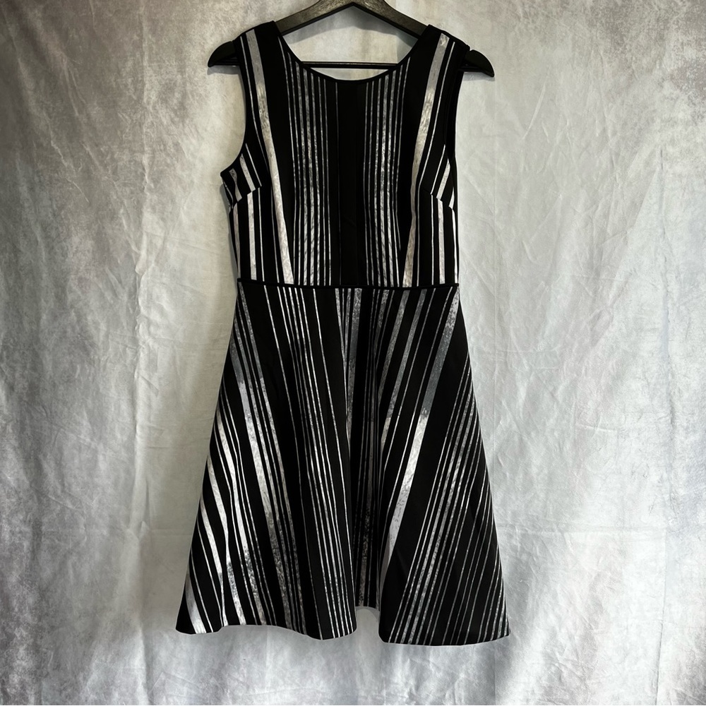 MARC New York Black Gray Vertical Stripes Sleeveless Fit and Flare Dress Size 4 - Picture 2 of 13